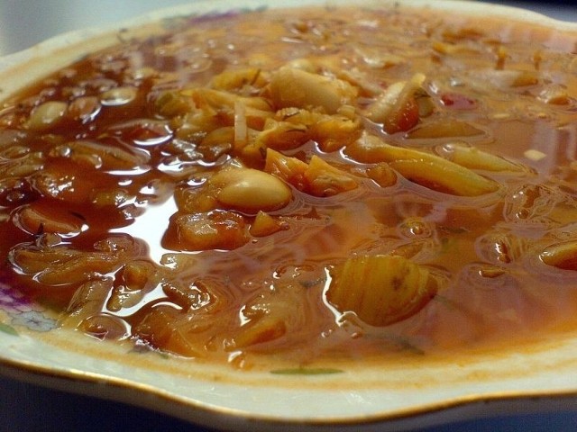 Kapuśniak to sycąca zupa w sam raz na chłodne dni.