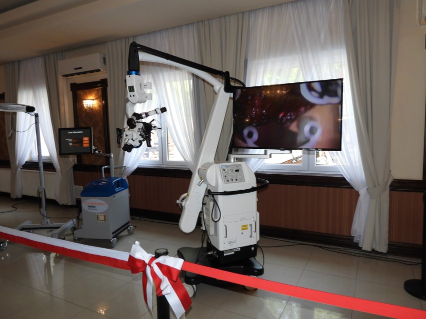 Ostrowski szpital wzbogacił się o najnowocześniejszy w Europie mikroskop operacyjny do zabiegów w zakresie chirurgii kręgosłupa