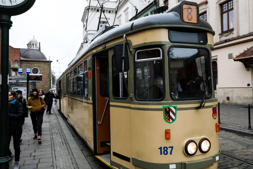 Kraków. W charytatywnym tramwaju można wesprzeć chorego Kacperka
