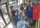 Awantura w autobusie MZK w Koszalinie. Pasażer dusił kontrolerkę [ZDJĘCIA]