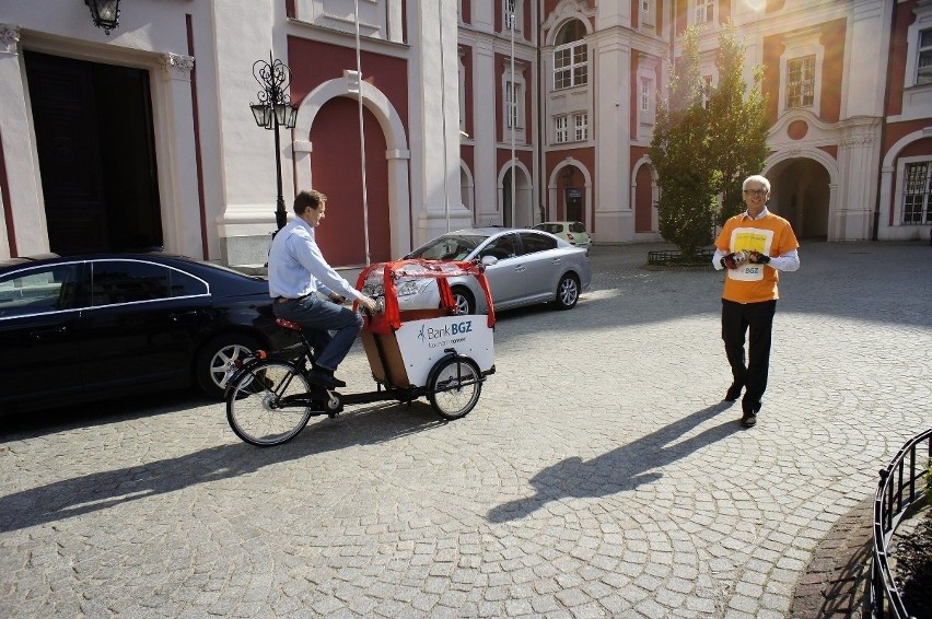 Zwiedzanie Poznania na rowerze. Z prezydentem na czele! [ZDJĘCIA]