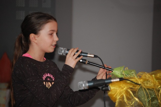 Wczoraj już po raz ósmy odbył się tu wiosenny konkurs piosenki pt. „Nutki z wiśniowego sadu”.
