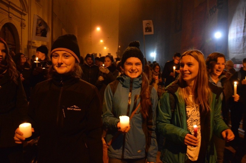 Holy Wins czyli marsz świętych we Wrocławiu (ZOBACZ)