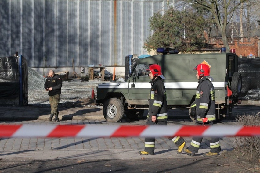 Alarm bombowy przy Tęczowej. Ewakuacja i zamknięta ulica