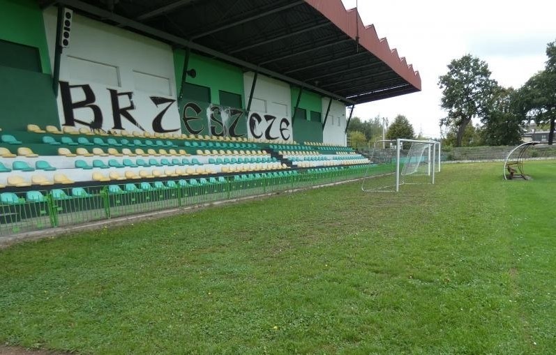 Rozpoczyna się modernizacja stadionu Górnika w Brzeszczach