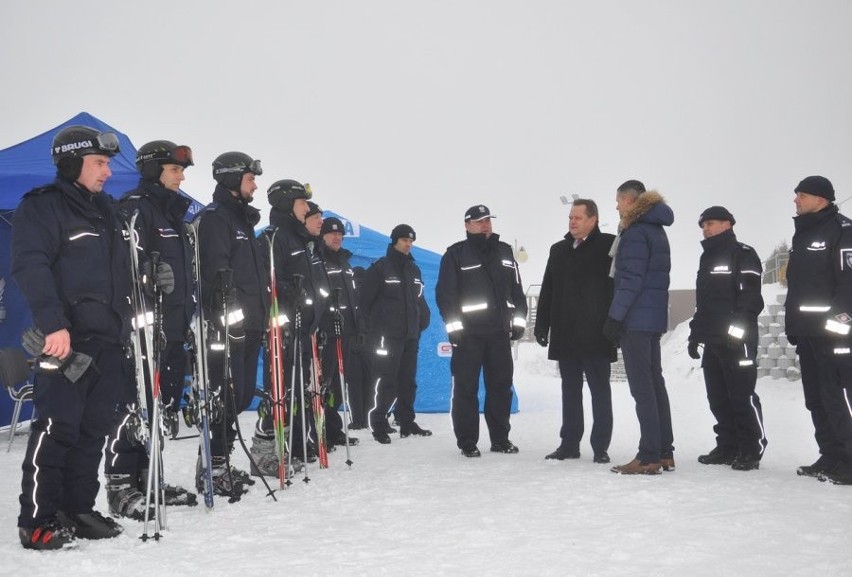Patrole policyjne na stokach narciarskich