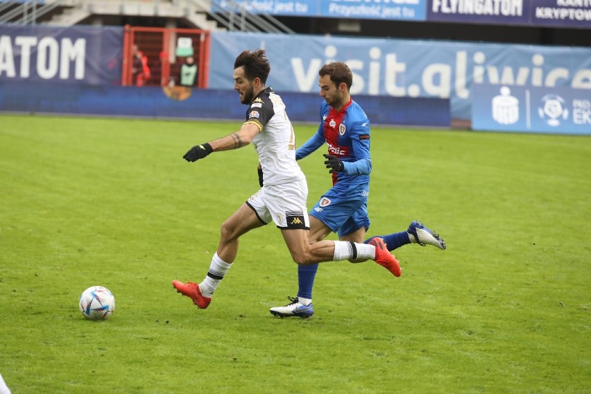 Jagiellonia zremisowała w Gliwicach 1:1 w pierwszym meczu...