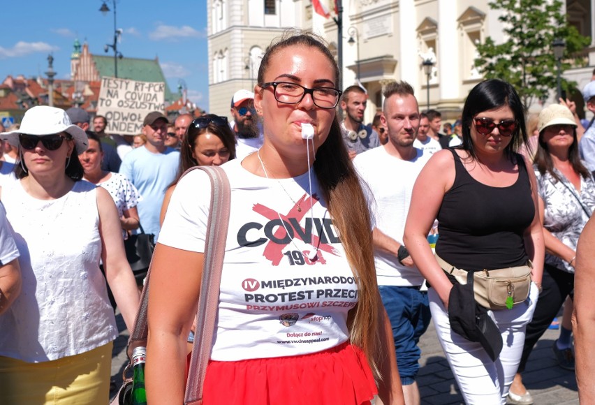 Warszawa: Protest antyszczepionkowców "Zakończyć Plandemię"....