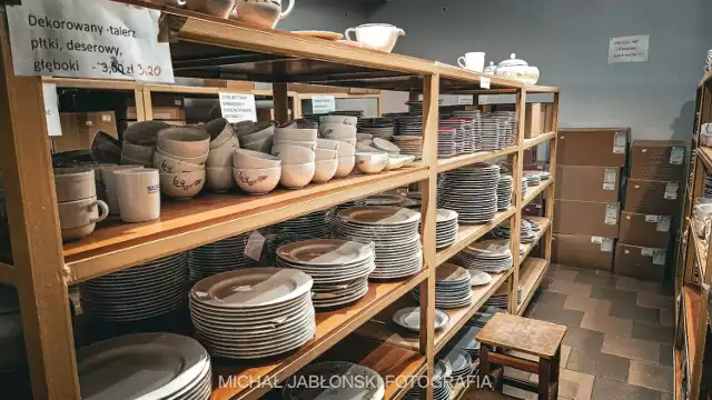 Wyprzedaż porcelany w Zakładzie Porcelany Karolina, nawet 70 procent. Firma upadła po 160 latach produkcji
