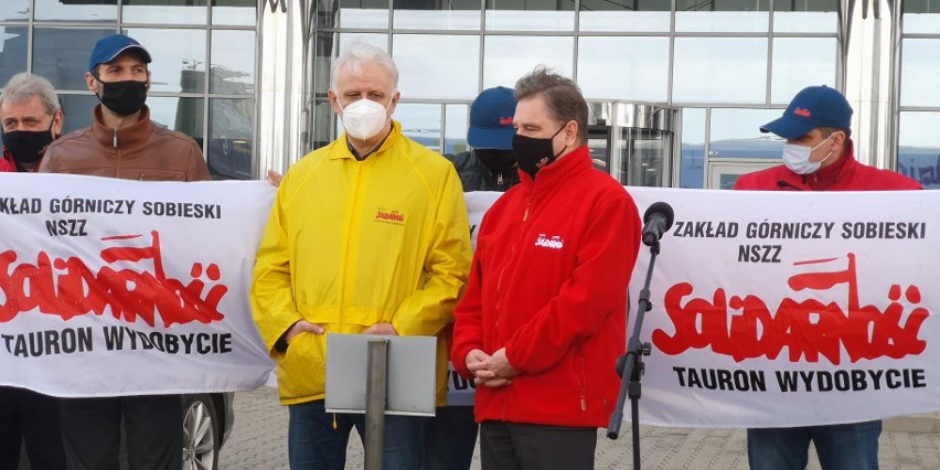 Na konferencji prasowej Solidarności pojawiło się...