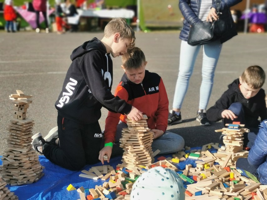 Festyn rodzinny w Wierzbowie cieszył się dużym zainwestowaniem mieszkańców. Zbierano pieniądze na chorego na SMA Wiktora [ZDJĘCIA]