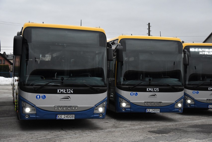 Prezentacja nowych autobusów w Proszowicach