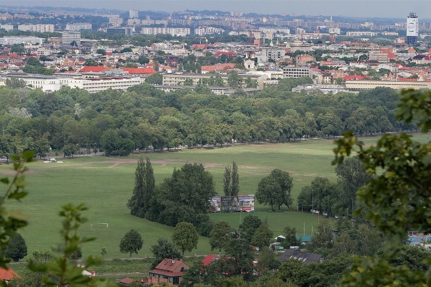 Kraków. Jakie wydarzenia powinny odbywać się na Błoniach? 