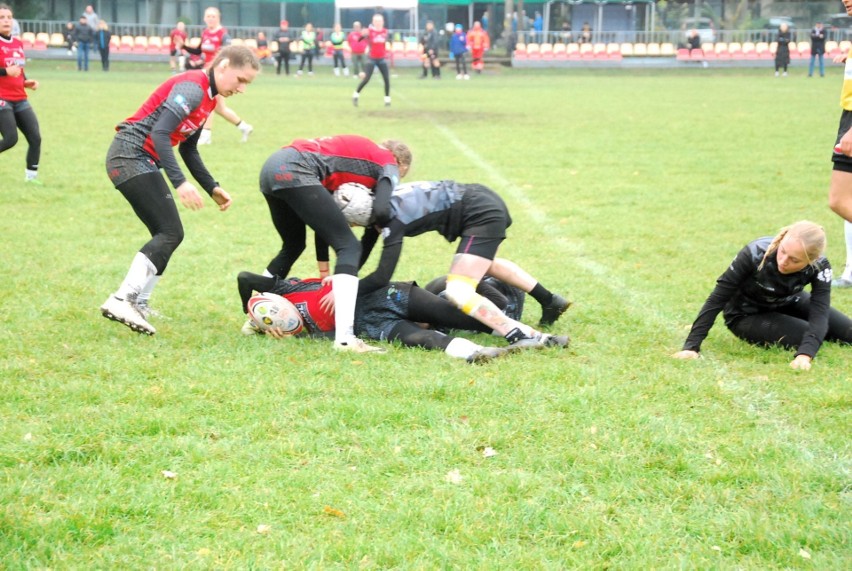 Rugby kobiet. Drugie  miejsce  drużyny Venol  Atomówki Łódź