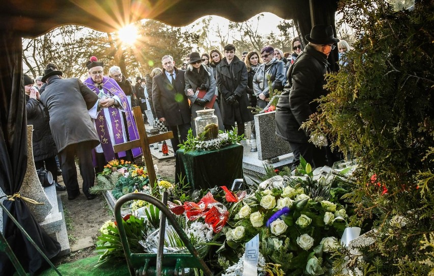 Pogrzeb Daniela E. Groszewskiego - wrocławskiego dziennikarza i wykładowcy uniwersytetu [ZDJĘCIA]