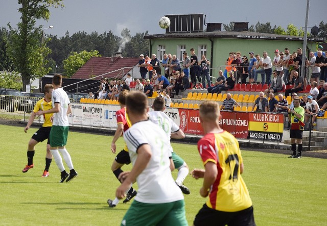 Start Miastko przegrał na własnym boisku 1:3 z Powiślem Dzierzgoń. Bramkę dla miasteckiego zespołu zdobył Sławomir Pufelski. Zapraszamy do obejrzenia zdjęć z meczu.