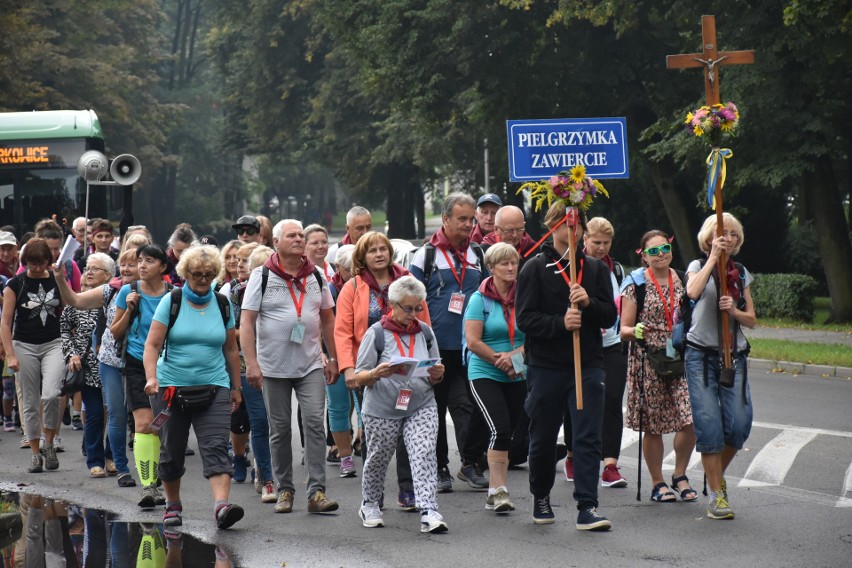 Droga na Jasną Górę zajmie pielgrzymom trzy dni. Zobaczcie...