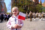 Święto flagi w Toruniu i piknik patriotyczny [Zdjęcia]