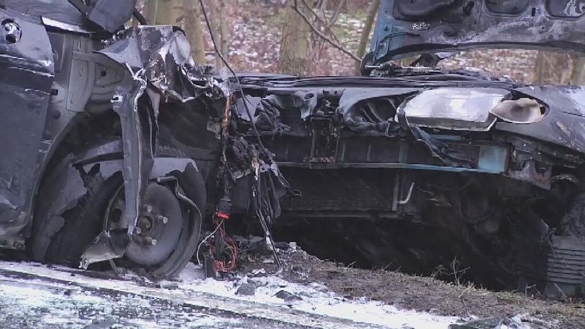 Śmiertelny wypadek w Osieku, 25.01.2015. Renault spłonęło...