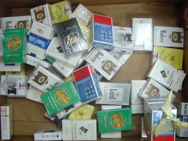 W ciągu ostatnich dni w bagażach niektórych pasażerów znaleziono znaczne ilości papierosów bez akcyzy.