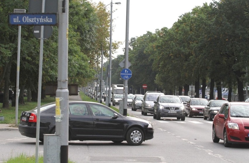 Wrocław: Groźny wypadek na Brücknera. Audi potrąciło...