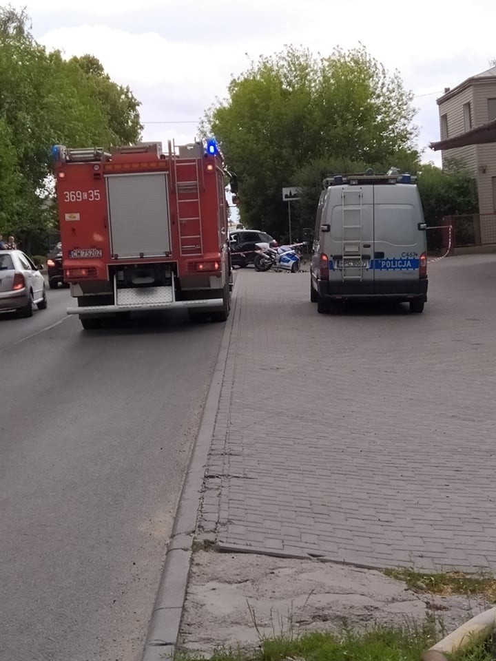 Wypadek w Kruszynie w powiecie włocławskim. Zderzenie motocykla z osobówką [zdjęcia]