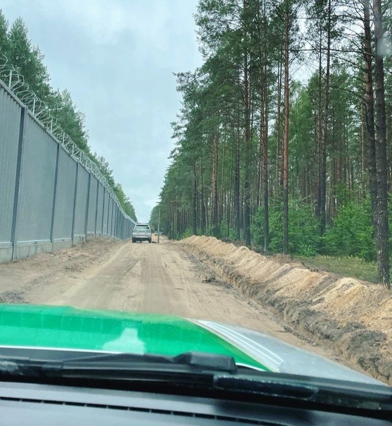 Straż Graniczna: 54 cudzoziemców próbowało w sobotę nielegalnie dostać się do Polski z Białorusi