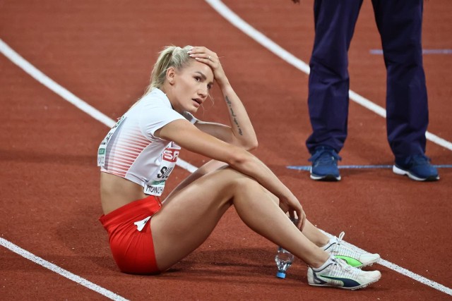 Adrianna Sułek – polska lekkoatletka specjalizująca się w wielobojach.