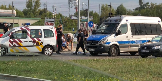 We wtorek, po godz. 15, na skrzyżowaniu ulic Nila i Hetmańskiej w Białymstoku doszło do wypadku.