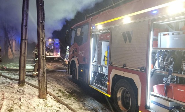 Pożar mieszkania w Gliwicach-Łabędach. Jedna osoba została poszkodowana.