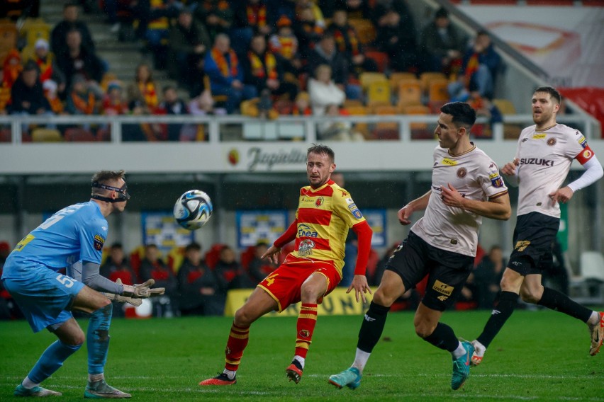 Jagiellonia pokonała Koronę Kielce 2:1 i zagra w półfinale...