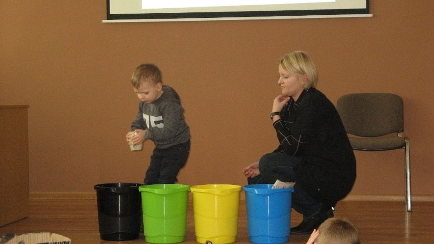 Ekologiczna wycieczka przedszkolaków z Kurozwęk. Była zabawa i nauka 