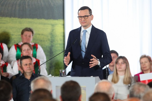 Premier Mateusz Morawiecki zapowiedział, że rząd poprzez program wsparcia chce ulżyć rolnikom.