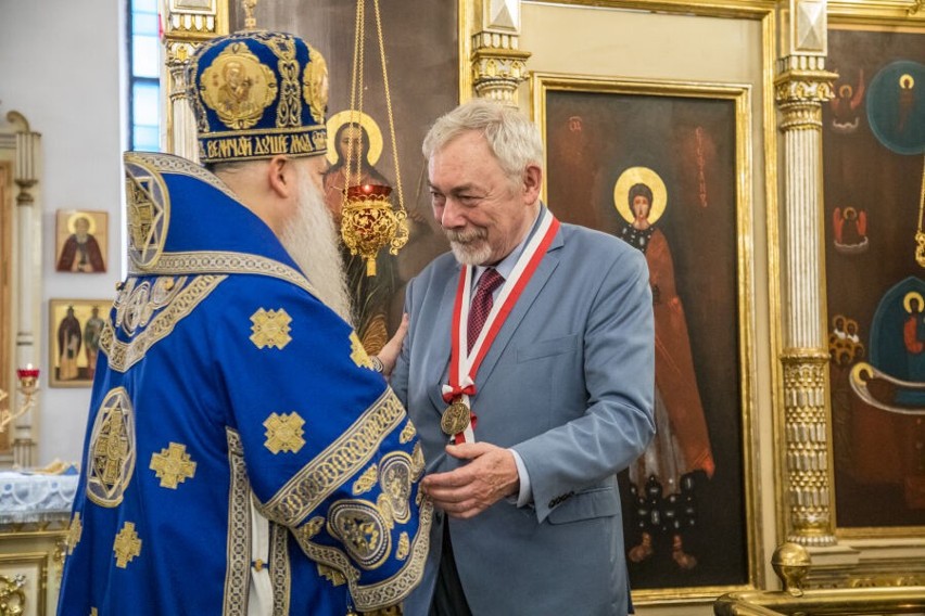 Kraków. Jacek Majchrowski odznaczony Medalem Świętej Równej Apostołom Marii Magdaleny