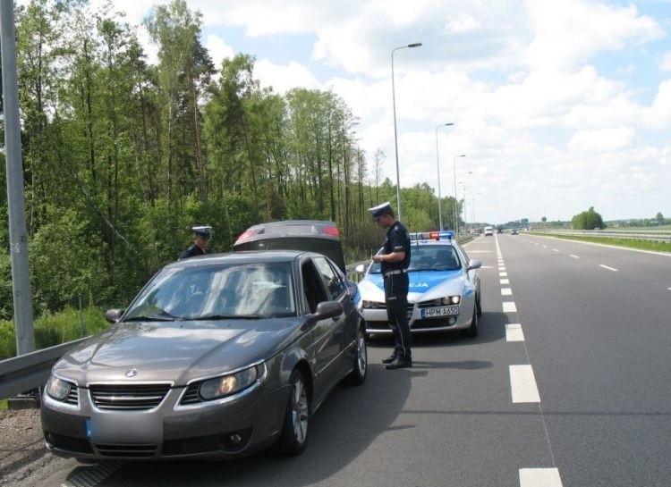 Akcja Bezpieczna ósemka. Znów posypały się mandaty za prędkość (zdjęcia)