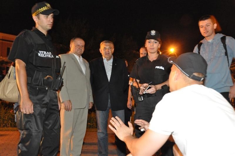 Nocny patrol policji z prezydentem