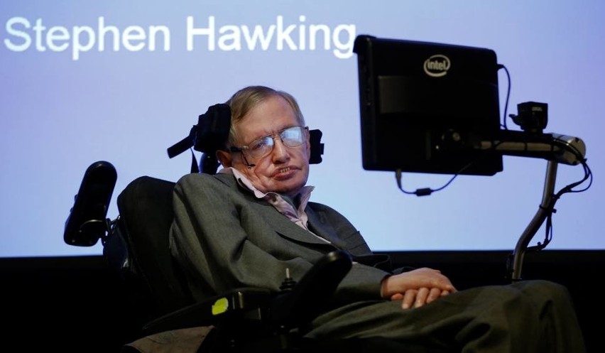 Stephen HStephen Hawking nie żyjeawking nie żyje