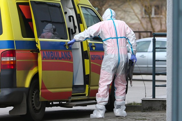 Szpital Specjalistyczny w Chorzowie przyjał kobietę zakażoną koronawirusem. Pochodzi z Bielska-Białej.Zobacz kolejne zdjęcia. Przesuwaj zdjęcia w prawo - naciśnij strzałkę lub przycisk NASTĘPNE