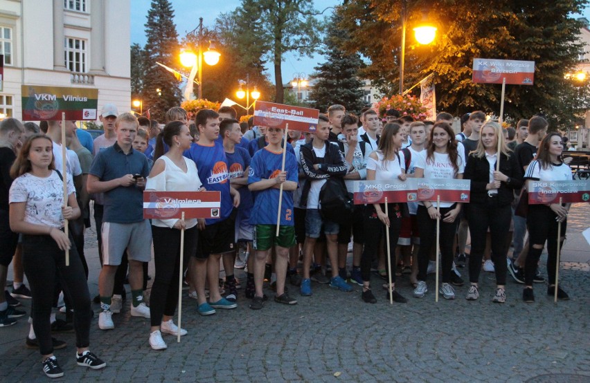 (ZDJĘCIA, WIDEO) Rosa Radom na deptaku zaprezentowała się kibicom! 