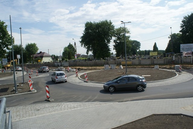 Remont alei Majakowskiego zmierza do końca, wkrótce mają się tu pojawić ławeczki i nowa zieleń