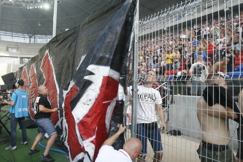 Nowa trybuna Torcida dla kibiców Górnika Zabrze otwarta...