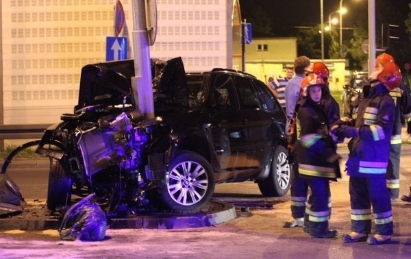 Skasowane bmw chcieli sprzedać jako bezwypadkowe [ZDJĘCIA]