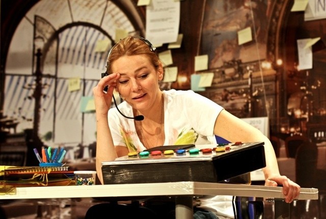 Rola Katarzyny Kwiatkowskiej, gwiazdy kultowych już "Rozmów w tłoku&#8221;, to niewątpliwa uczta dla fanów jej talentu do parodiowania.