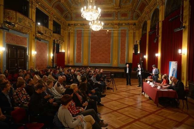 Debata przedwyborcza z udziałem Czytelników „Nowości” odbyła się w Sali Wielkiej Dworu Artusa w Torunia