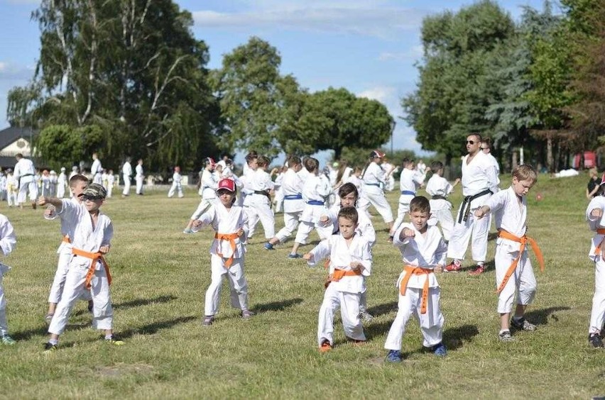 Moc atrakcji dla reprezentantów niepołomickiej Akademii Karate Tradycyjnego