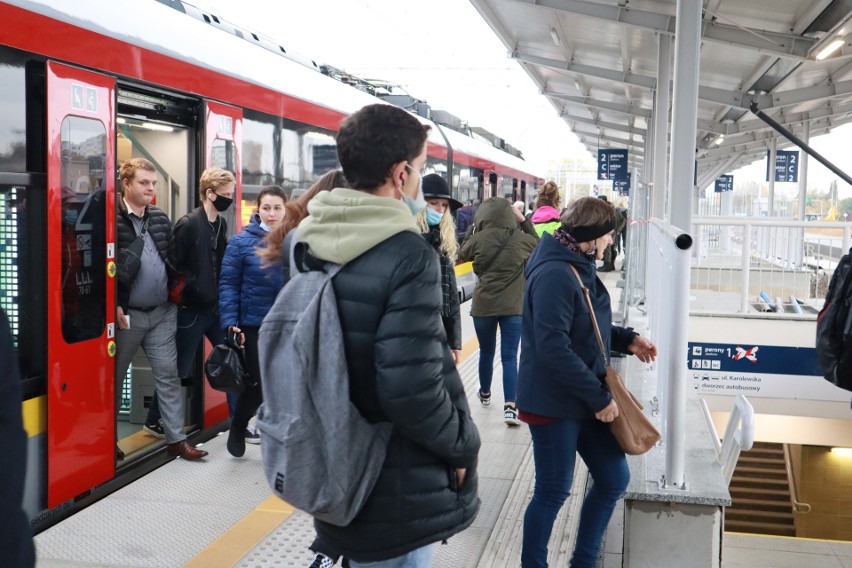 Dworzec Kaliski z nowymi peronami. Niebawem będą zejścia na al. Bandurskiego