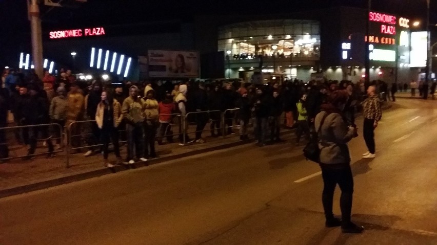 Protest w Sosnowcu po śmierci 23-latka przerodził się w...