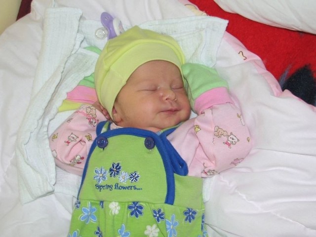 Lena Wysocka urodziła się w piątek, 3 lutego. Ważyła 3100 g i mierzyła 54 cm. Córka Anny i Roberta z Sadownego ma brata Jakuba (1,5 roku)