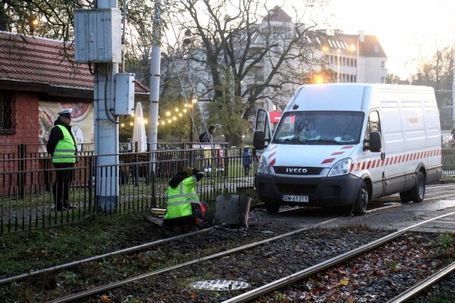 Torowisko na Sępolno się rozsypało. Nie jeżdżą tramwaje