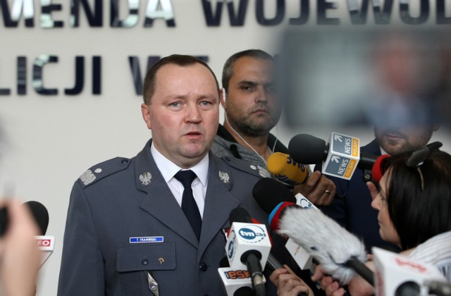Dwa tygodnie temu komendant wojewódzki Tomasz Trawiński mówił, że szefowie Komendy Miejskiej będą odpowiadać dyscyplinarnie za niewłaściwy nadzór nad wyjaśnianiem sprawy.